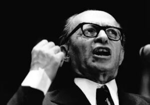 Menachem-Begin-fists-up-ranting-Speech