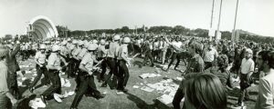 Protestors_and_Chicago_Police_Officers_in_Grant_Park_-_DPLA_-_public-domain